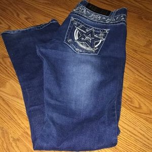 Jeans Amethyst, A.Eagle, Wishful Park, Premiere